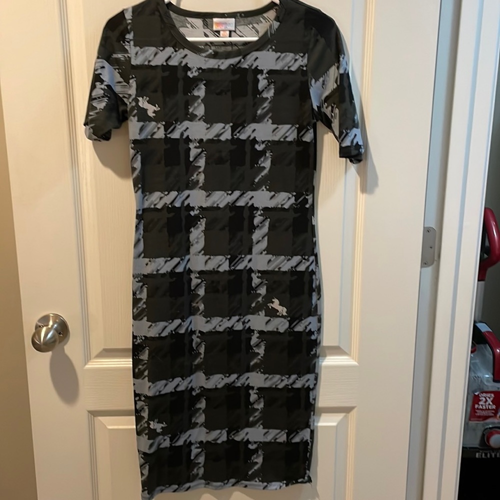 Super cute unicorn lula roe Julia dress